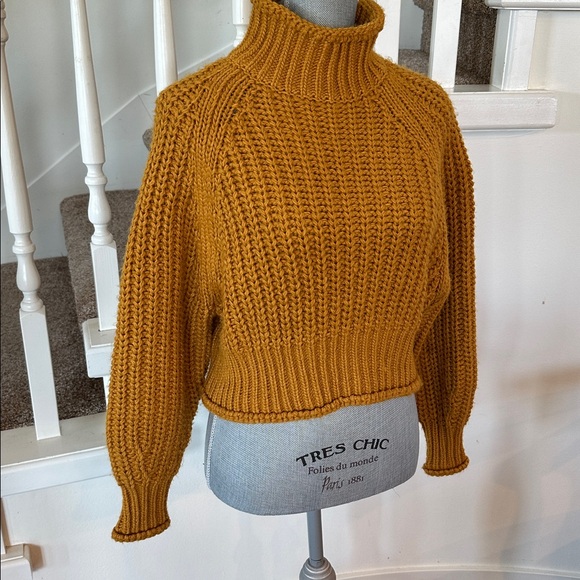 H&M sweater - Picture 3 of 5